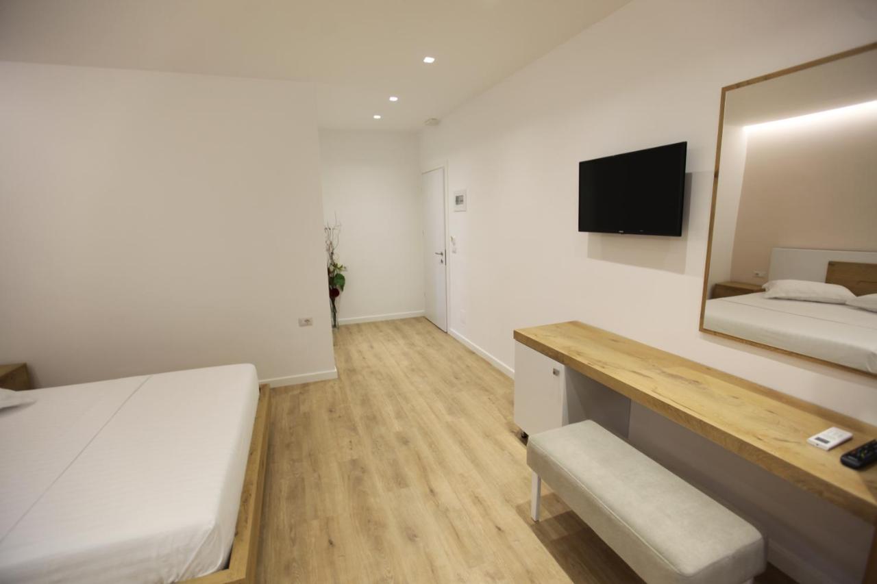 Sea Breeze Villa Saranda Dış mekan fotoğraf