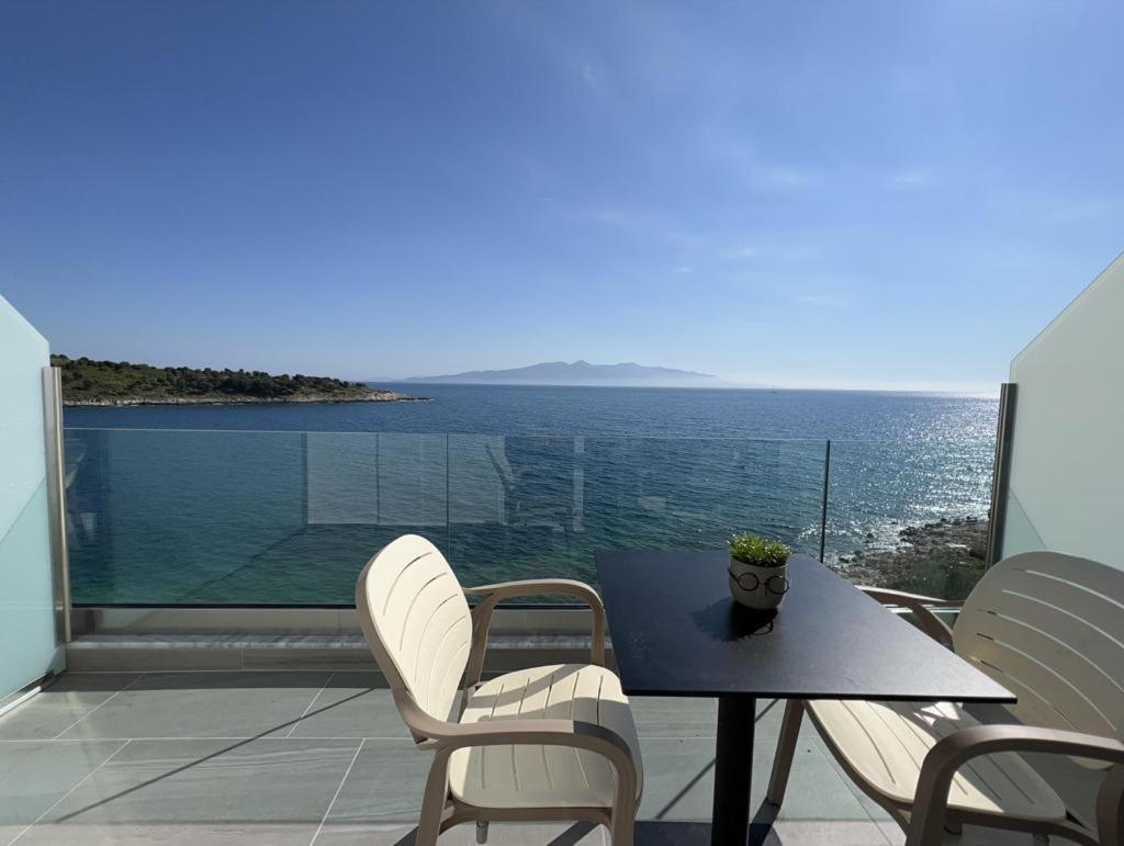 Sea Breeze Villa Saranda Dış mekan fotoğraf