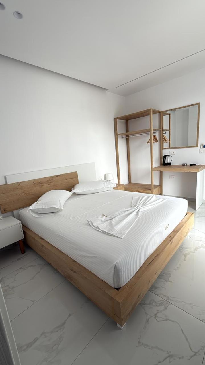 Sea Breeze Villa Saranda Dış mekan fotoğraf