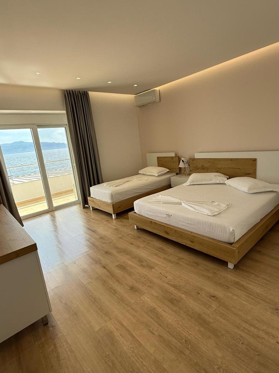 Sea Breeze Villa Saranda Dış mekan fotoğraf